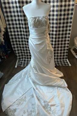 David's Bridal Strapless Dress V9665